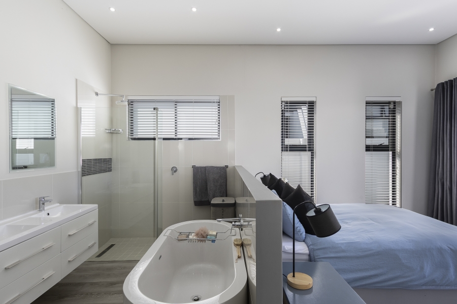 3 Bedroom Property for Sale in Sitari Country Estate Western Cape